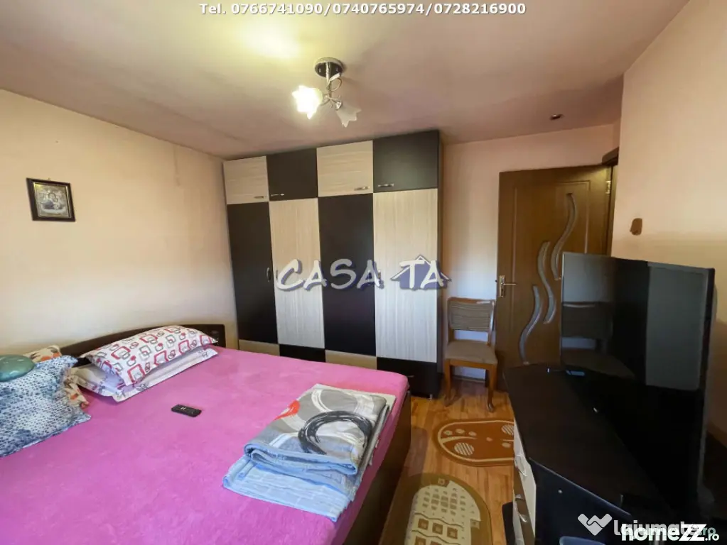 Apartament 3 Camere, Etaj 4 (cu acoperis), Bd. Ecaterina Teo - Targu Jiu (Gorj)