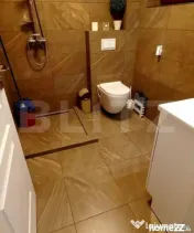 Casa 5 camere, IZVOR 