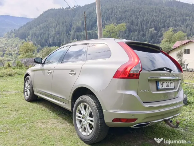 Vând Volvo XC 60 2014