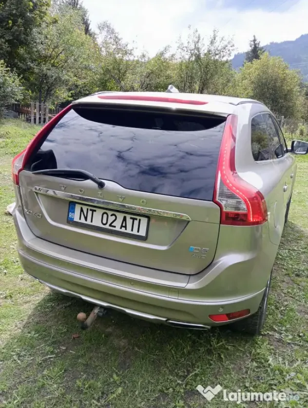 Vând Volvo XC 60 2014