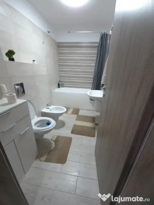 Studio Urban Coresi+loc parcare proprietar - Brasov (Brasov)