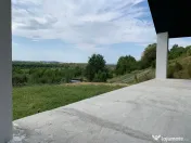 Tautii de Sus, casa noua 