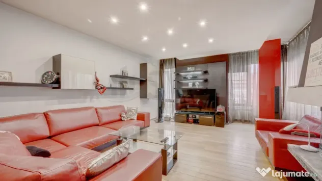 Vila de Piata Unirii l Constructie noua si garaj - Bucuresti (Bucuresti-Ilfov)