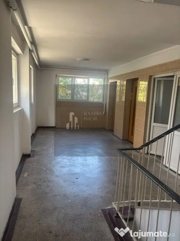 Garsoniera 31mp renovata etaj 1-bloc 1981 -10 minute Metrou Dristor - Bucuresti (Bucuresti-Ilfov)