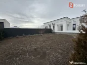 Duplex cu 4 camere si teren de 402 mp de vanzare in Dumbravi