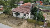 Casa individuala 4 camere si teren 2208 mp in Folea, comuna