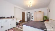 Casă 11 camere cu livadă | Dragomirești-Deal | De Închiriat 