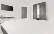Apartament cu 3 camere modern, cu terasă și grădină — 