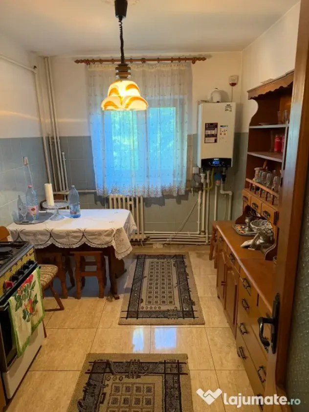 Apartament deosebit 3 camere, central Focsani