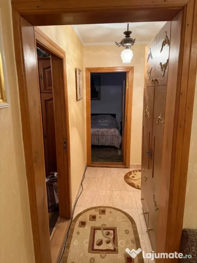 Apartament deosebit 3 camere, central Focsani