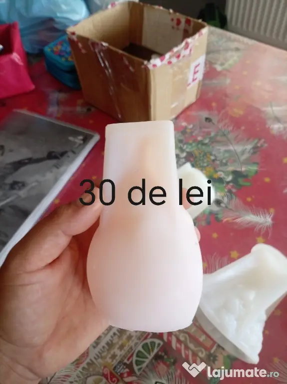Matrițe pentru lumânări din ceara