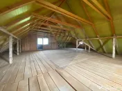 Casă spațioasă la gri in Blăjel 