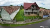 Casă spațioasă la gri in Blăjel 