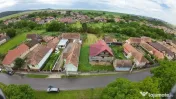 Casă spațioasă la gri in Blăjel 