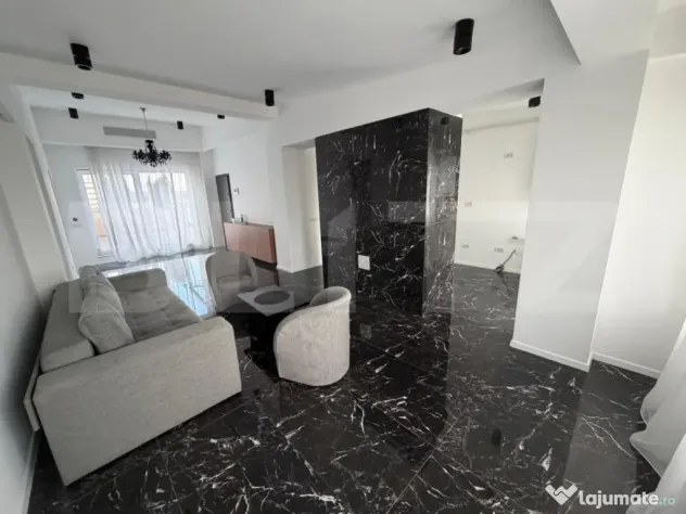 Penthouse 3 camere, 133.5 mp, Centru, zona Pirelli - Craiova (Dolj)