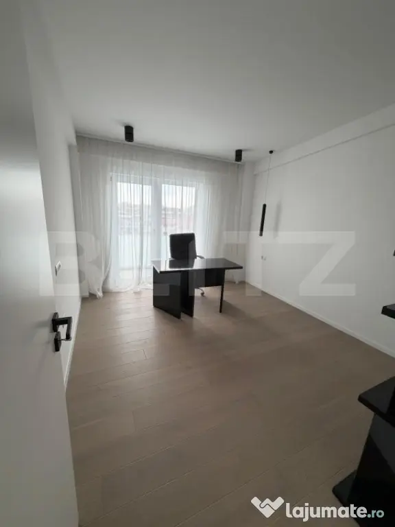 Penthouse 3 camere, 133.5 mp, Centru, zona Pirelli - Craiova (Dolj)