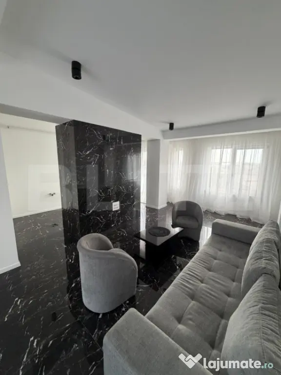 Penthouse 3 camere, 133.5 mp, Centru, zona Pirelli - Craiova (Dolj)