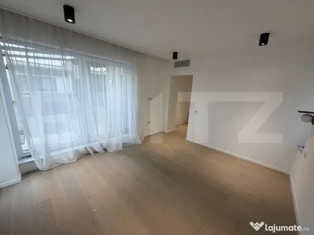 Penthouse 3 camere, 133.5 mp, Centru, zona Pirelli - Craiova (Dolj)