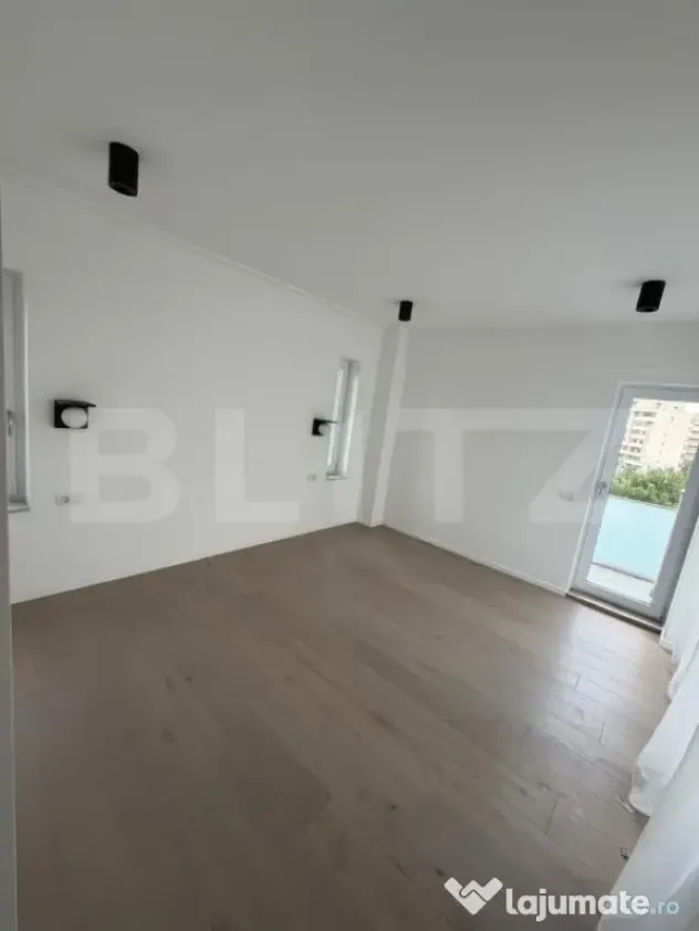 Penthouse 3 camere, 133.5 mp, Centru, zona Pirelli - Craiova (Dolj)