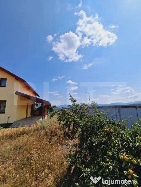 Casă 5 camere, Tărlungeni - Carpinis (Brasov)