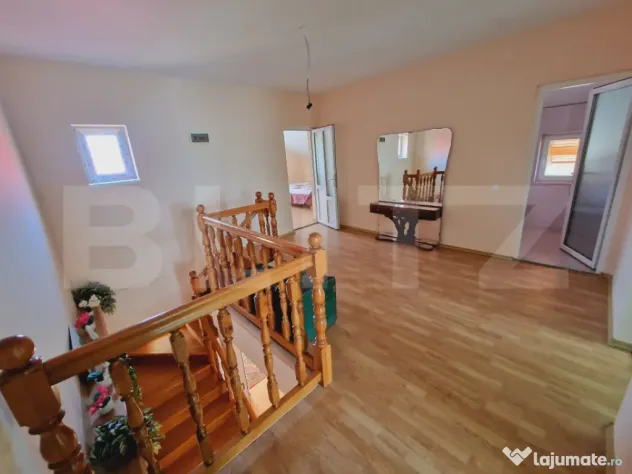 Casă 5 camere, Tărlungeni - Carpinis (Brasov)