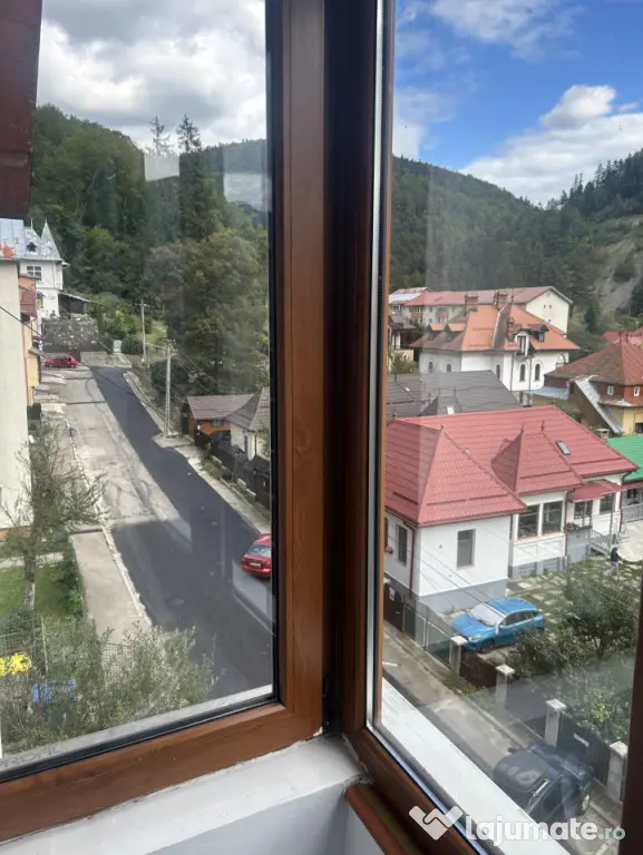 Oportunitate! Apartament 2 camere de închiriat, 49 mp, etaj - Busteni (Prahova)