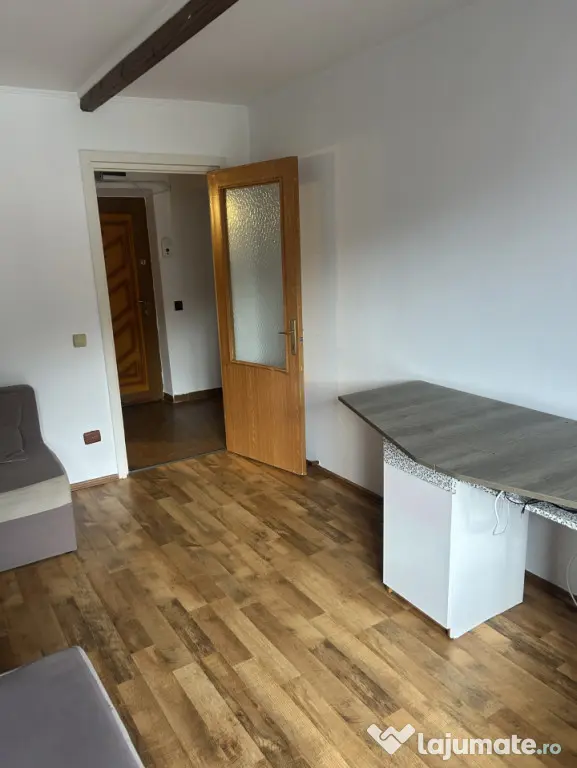 Oportunitate! Apartament 2 camere de închiriat, 49 mp, etaj - Busteni (Prahova)