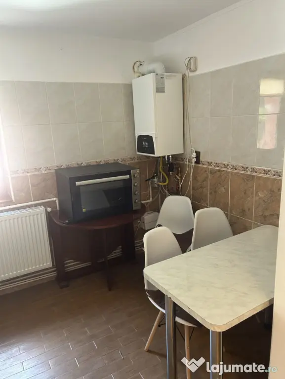 Oportunitate! Apartament 2 camere de închiriat, 49 mp, etaj - Busteni (Prahova)