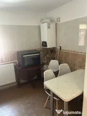 Oportunitate! Apartament 2 camere de închiriat, 49 mp, etaj
