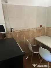 Oportunitate! Apartament 2 camere de închiriat, 49 mp, etaj