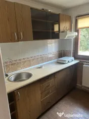 Oportunitate! Apartament 2 camere de închiriat, 49 mp, etaj