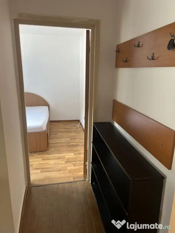Oportunitate! Apartament 2 camere de închiriat, 49 mp, etaj - Busteni (Prahova)