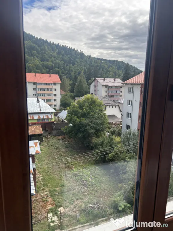 Oportunitate! Apartament 2 camere de închiriat, 49 mp, etaj - Busteni (Prahova)