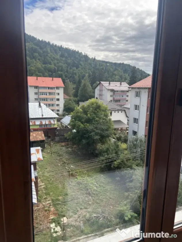 Oportunitate! Apartament 2 camere de închiriat, 49 mp, etaj - Busteni (Prahova)