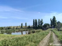 Teren Filesti, deschidere 28 m – Zonă în dezvoltare