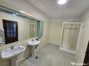 Casa Valu lui Traian partea dreapta