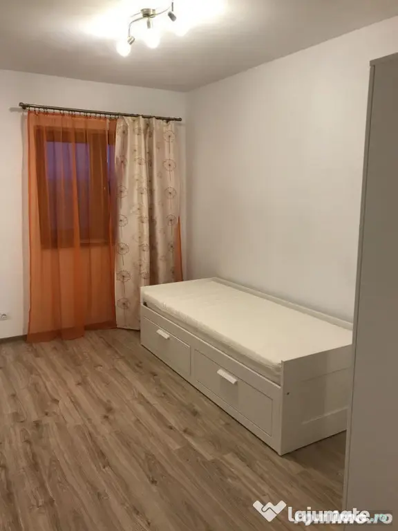 De inchiriat 3 camere în zona SOARELUI - Timisoara (Timis)