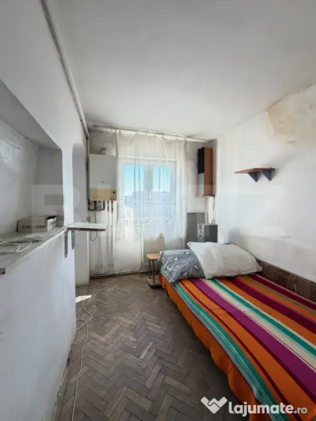 Apartament cu 3 camere, 38mp, de renovat, Micro III - Turda (Cluj)