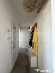 Apartament cu 3 camere, 38mp, de renovat, Micro III 