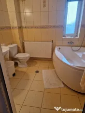Casa la cheie mobilata si utilata cu 2500mp teren in oras 