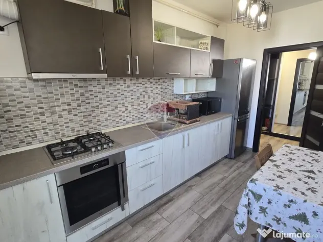 De Vanzare - Apartament Decomandat - Complex Rezidential - Bucuresti (Bucuresti-Ilfov)