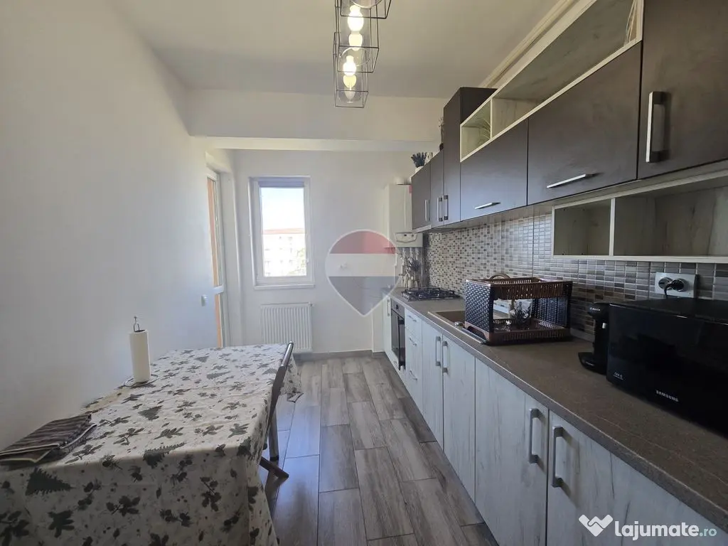 De Vanzare - Apartament Decomandat - Complex Rezidential - Bucuresti (Bucuresti-Ilfov)