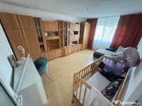 Apartament 2 camere zona Poarta 6 cu Centrala
