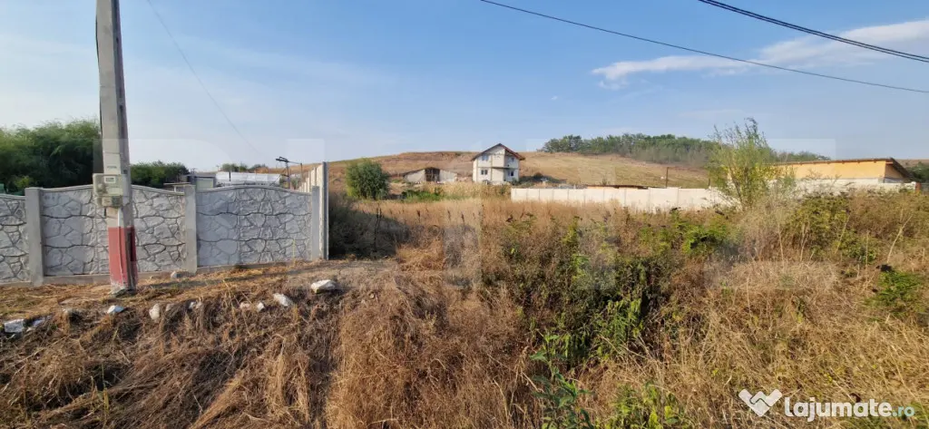 Teren intravilan ,666 mp, Sat Lesile - Simnicu De Sus (Dolj)