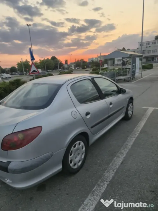 Peugeot 206 Sedan