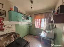Apartament de 2 camere - de vânzare- zona Cet