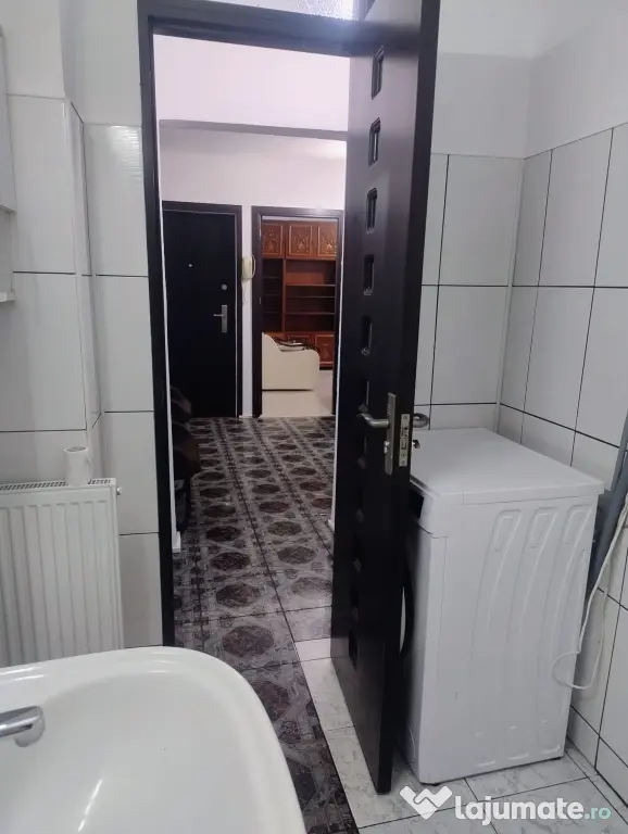 Apartament 2 camere decomandat Ploiesti, zona Mihai Bravu