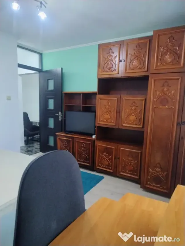 Apartament 2 camere decomandat Ploiesti, zona Mihai Bravu