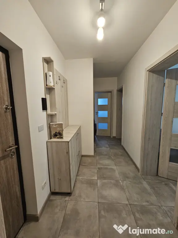 Apartament 2 camere + grădină 50 m + parcare