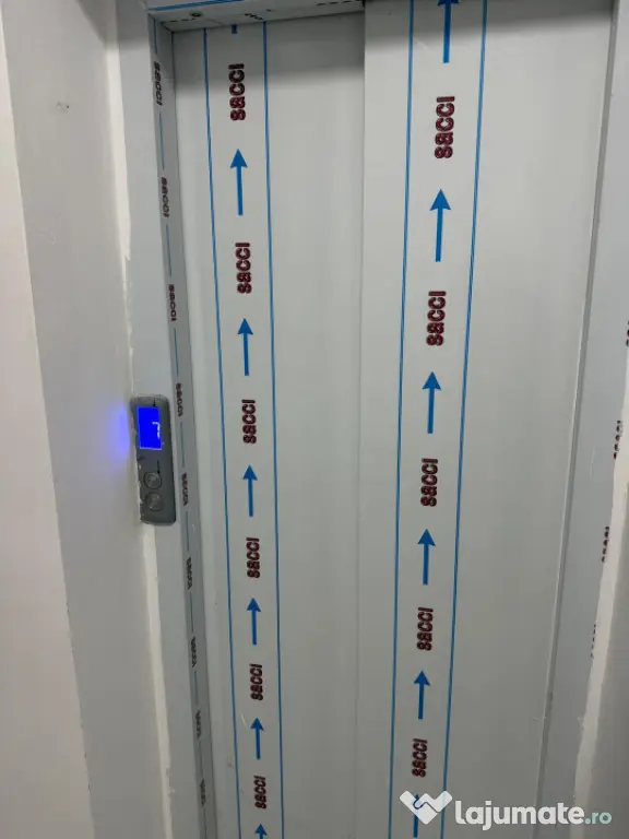 Inchiriez apartament(STUDIO ) lux ,52 mp utili , prima inchi - Craiova (Dolj)